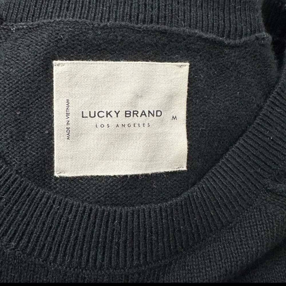 Lucky Brand Black Crew Neck Sweater SZ
Medium Cashmere Blend Black Boxy Cut NWT - Picture 2 of 8